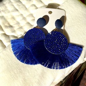 earrings (fan)